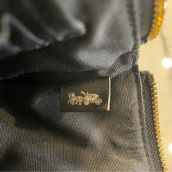 COACH two zippered pocket brown wristlet, leather, insignia. - Picture 8 of 8